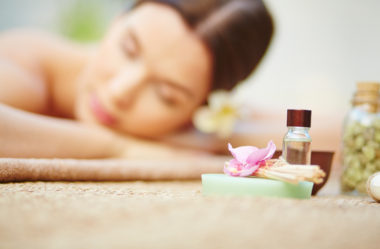 O que é aromaterapia e como ela funciona para nossa saúde?